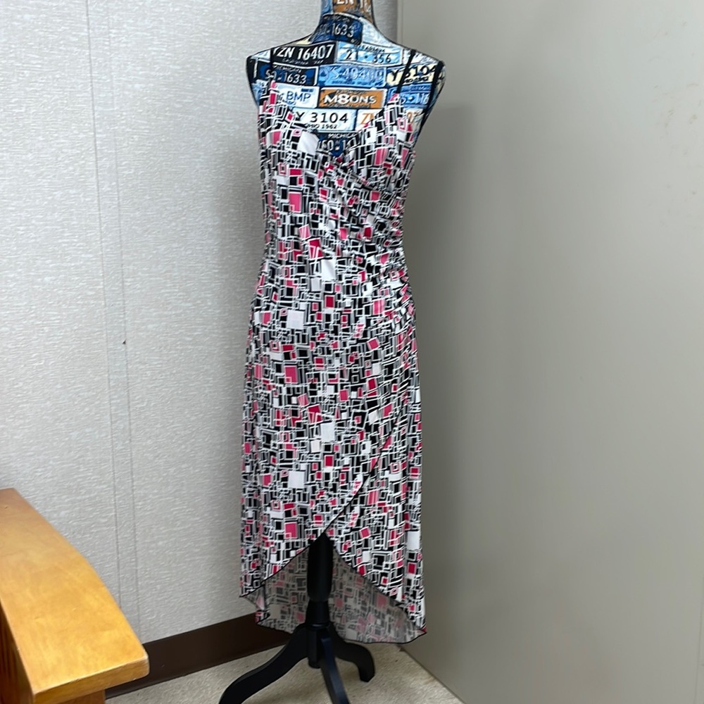 Bebe dress, size L, black white, and fuschsia pattern.
